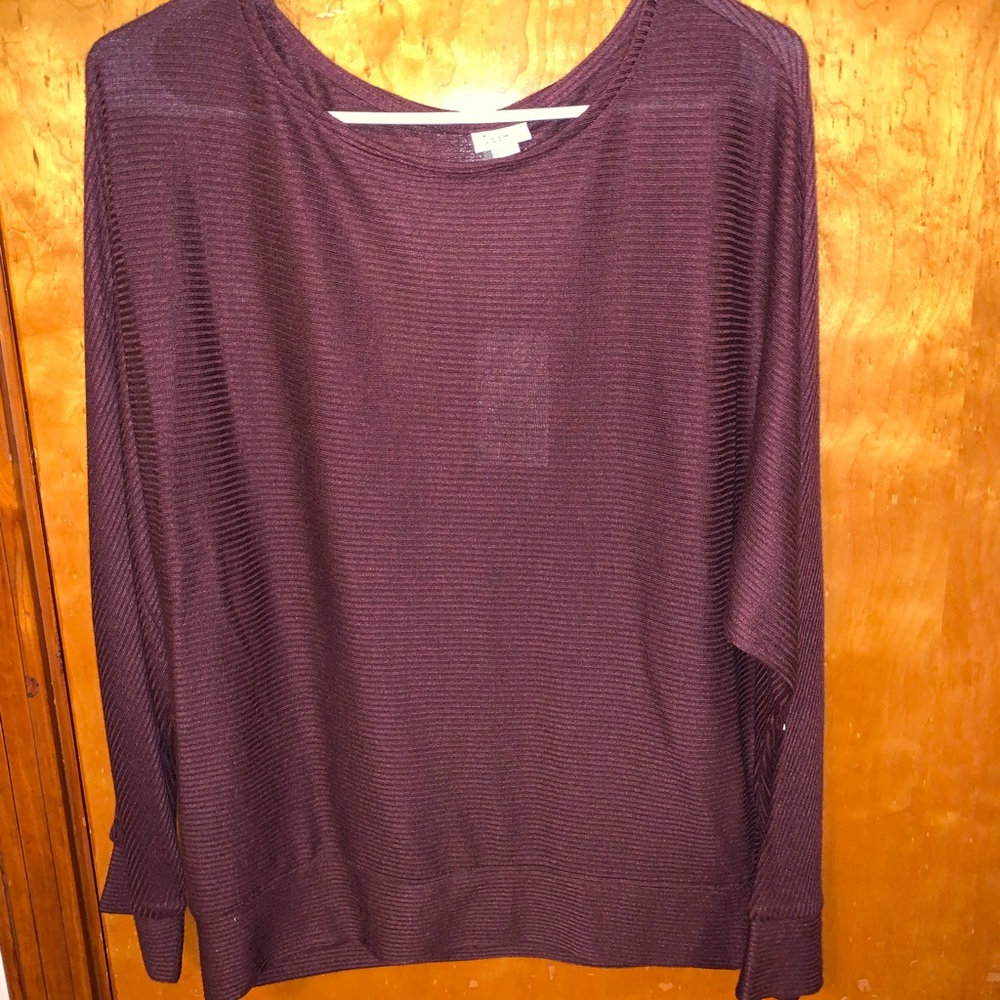 Women’s Long Sleeve Top